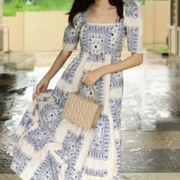 Square Neckline Maxi Dress - Picture 9 of 9